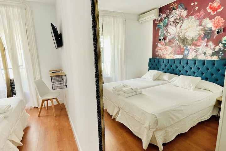 Room 12 of 50