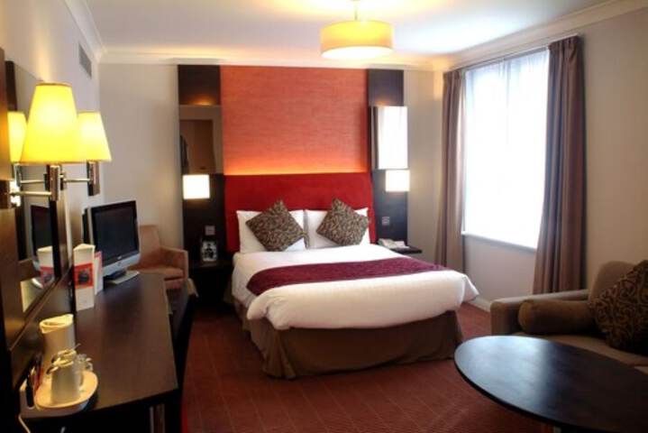 Room 7 of 40