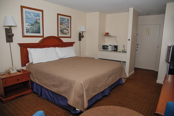Room 7 of 17