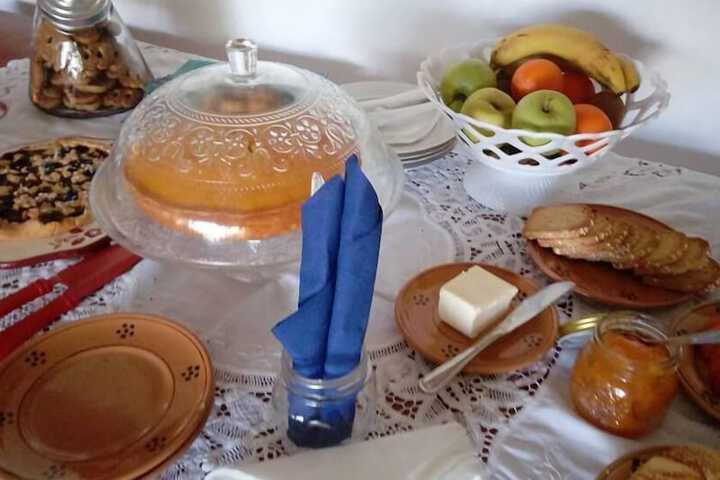 Dining 3 of 6