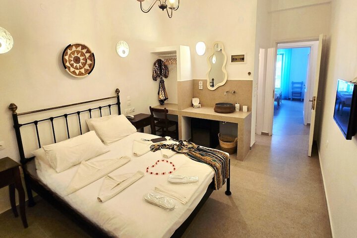 Room 82 of 148