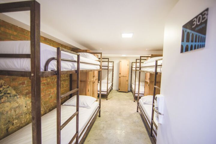 Room 9 of 44