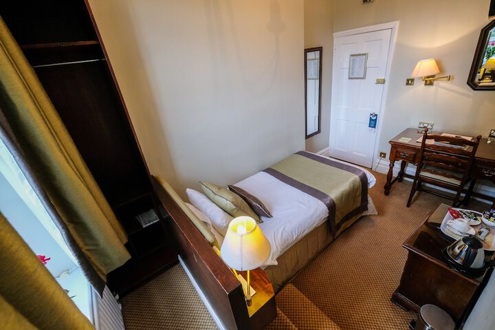 Room 10 of 57