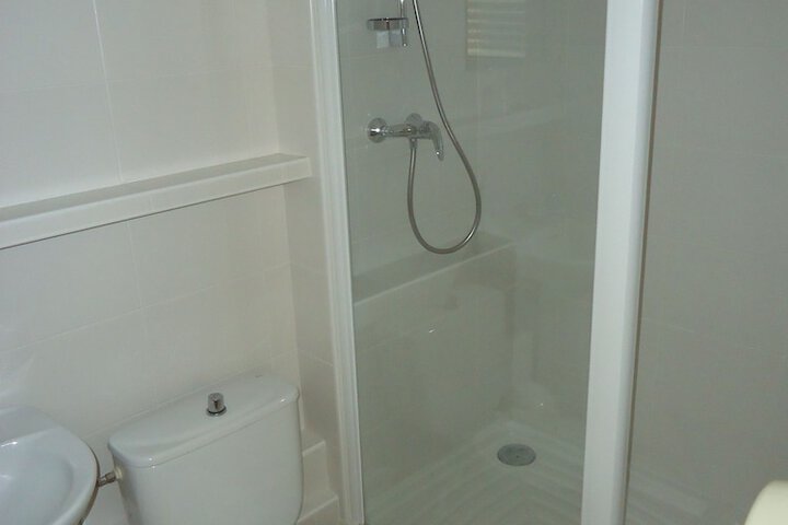 Room 12 of 29