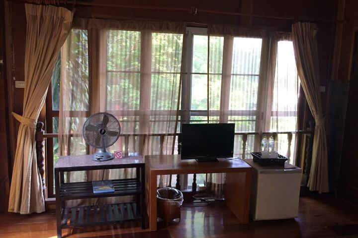 Room 25 of 74