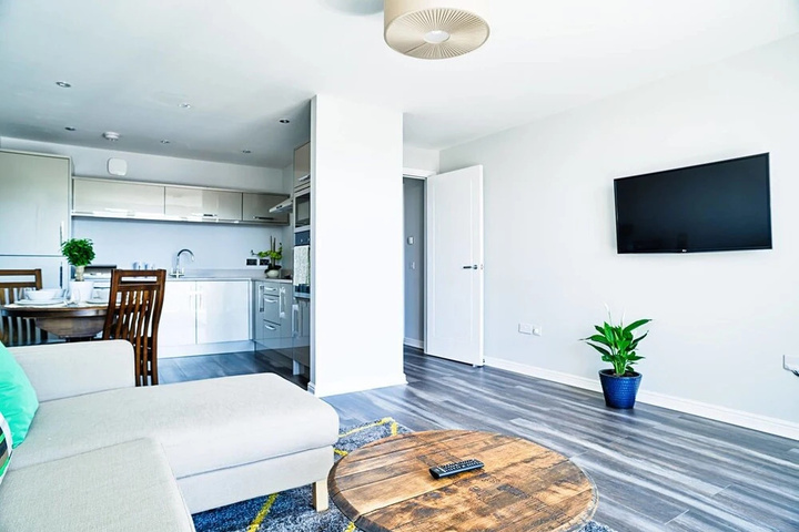 Room 2 of 13