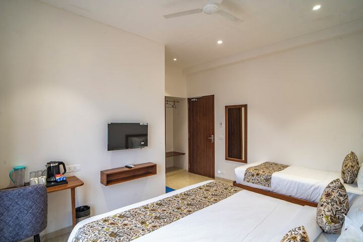 Room 15 of 92