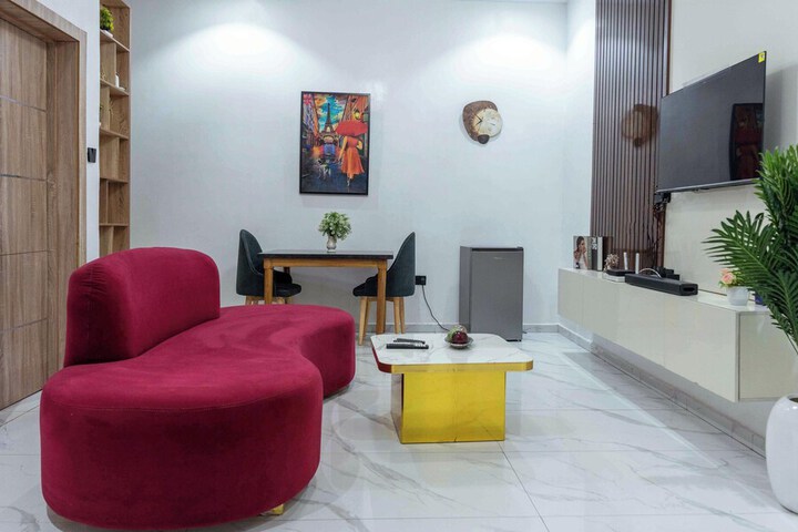 Room 26 of 37