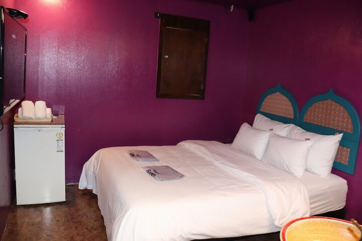 Room 2 of 46
