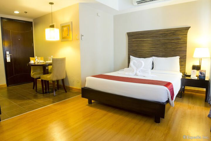 Room 5 of 35