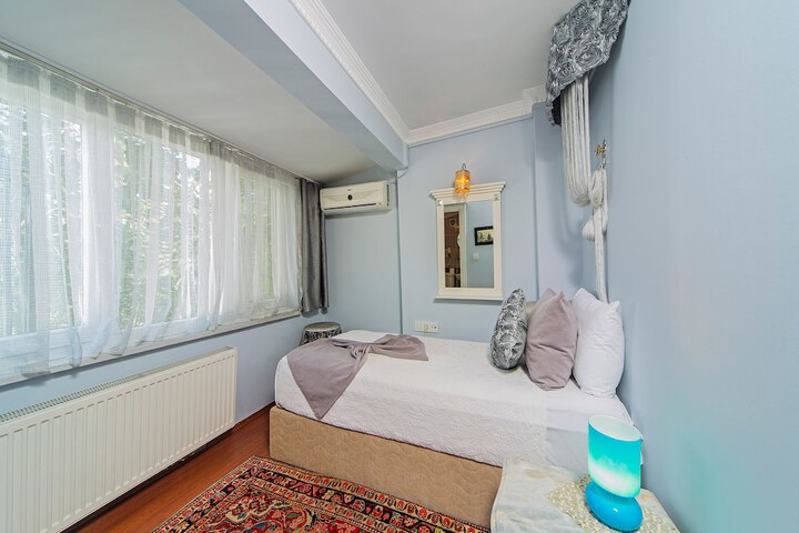 Room 15 of 47