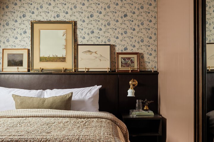Room 15 of 30
