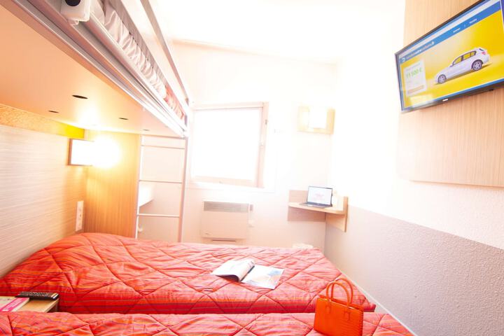Room 46 of 116