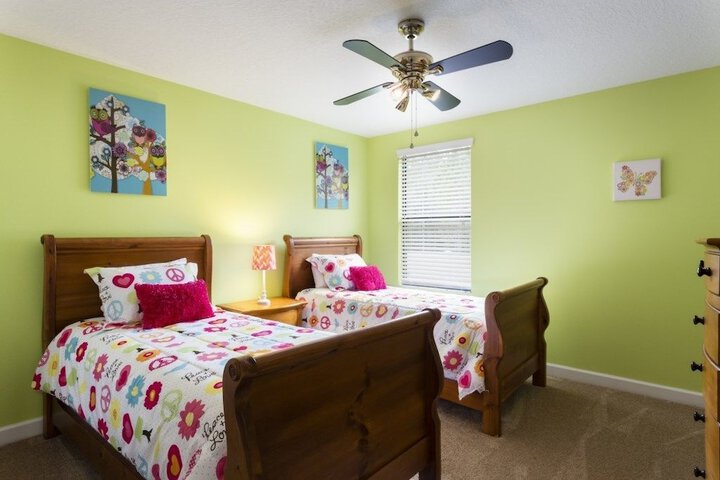 Room 4 of 21
