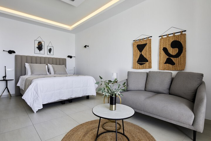 Room 61 of 228