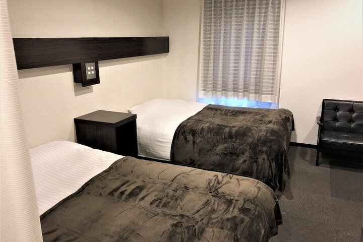 Room 11 of 89