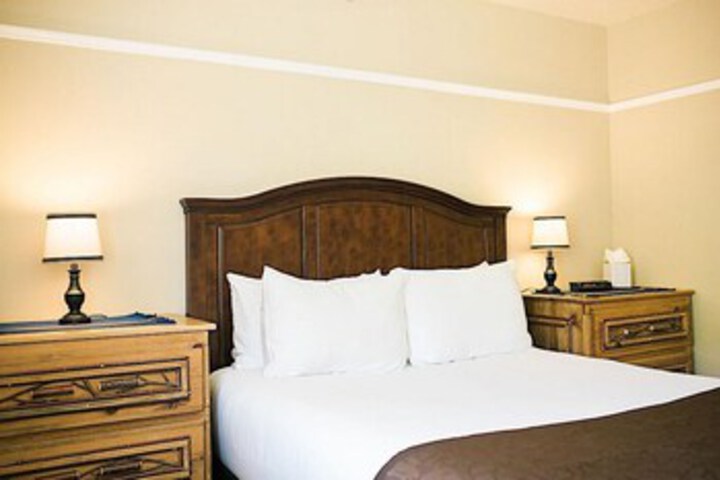 Room 33 of 36