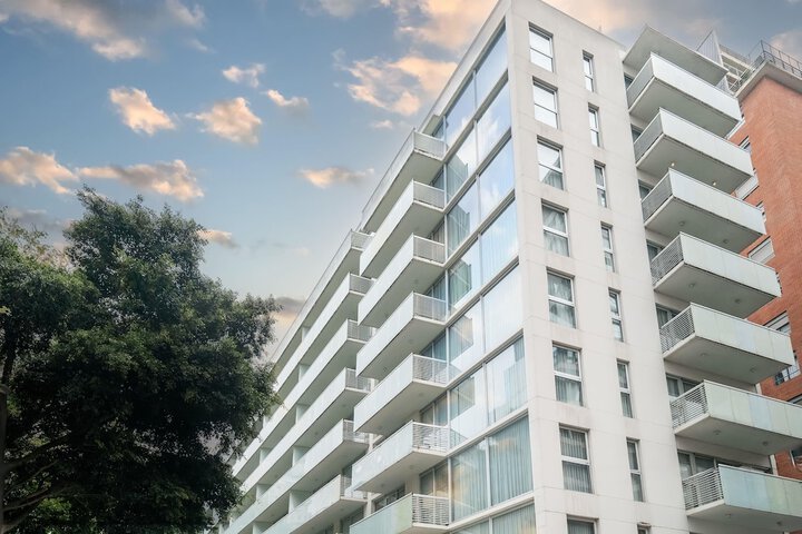 Exterior of Dazzler by Wyndham Buenos Aires Polo