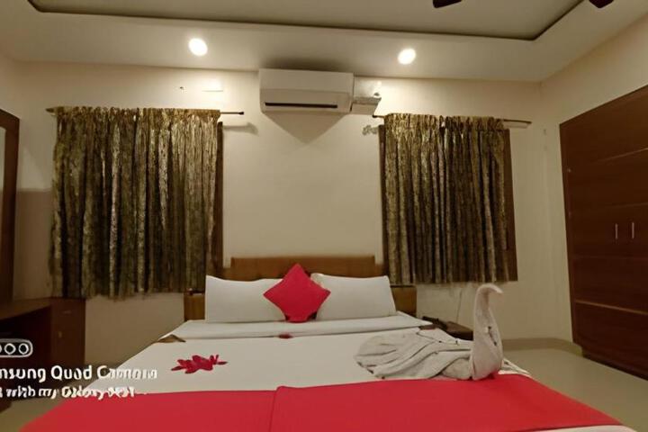 Sri Kamadhenu Residency