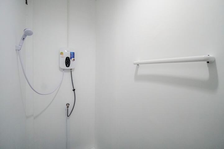 Room 67 of 79