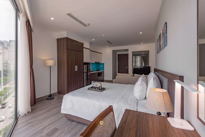 Room 28 of 100