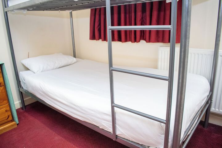 Room 43 of 157