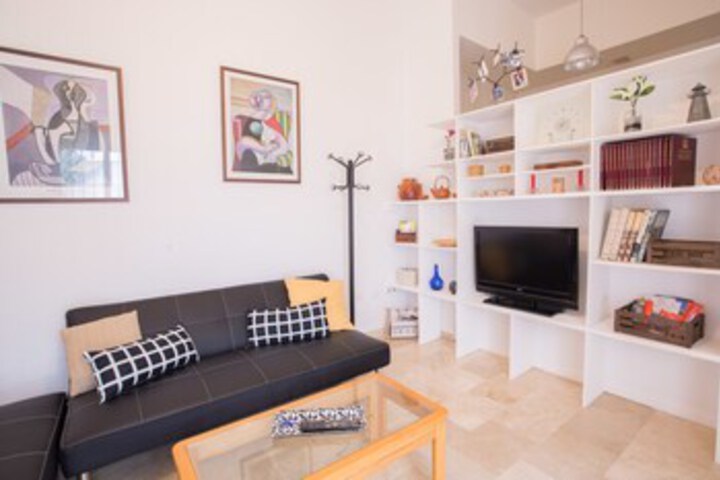 Room 9 of 22