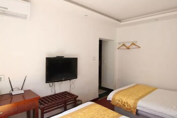 Room 5 of 7