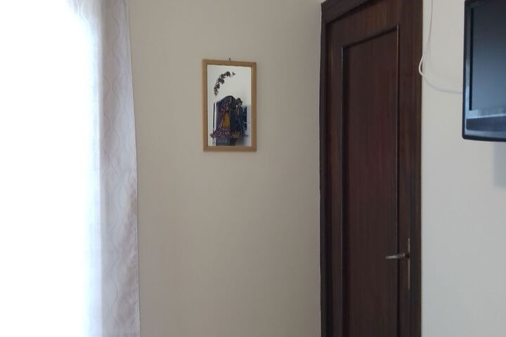 Room 16 of 17