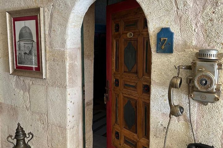 Room 14 of 75