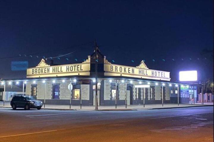 Image of Broken Hill Hotel
