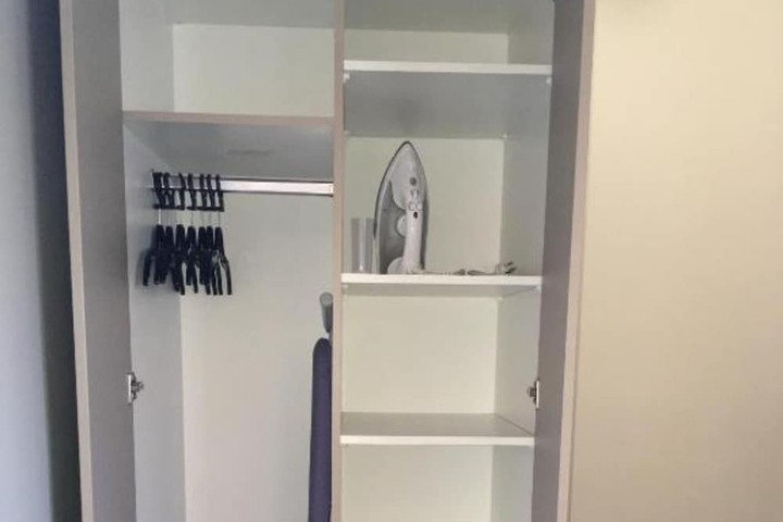 Room 9 of 37