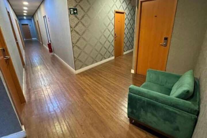 Room 18 of 32