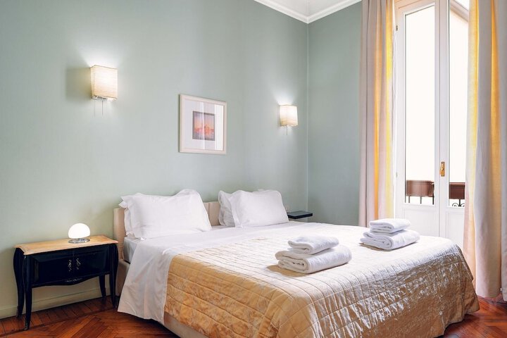 Room 8 of 14