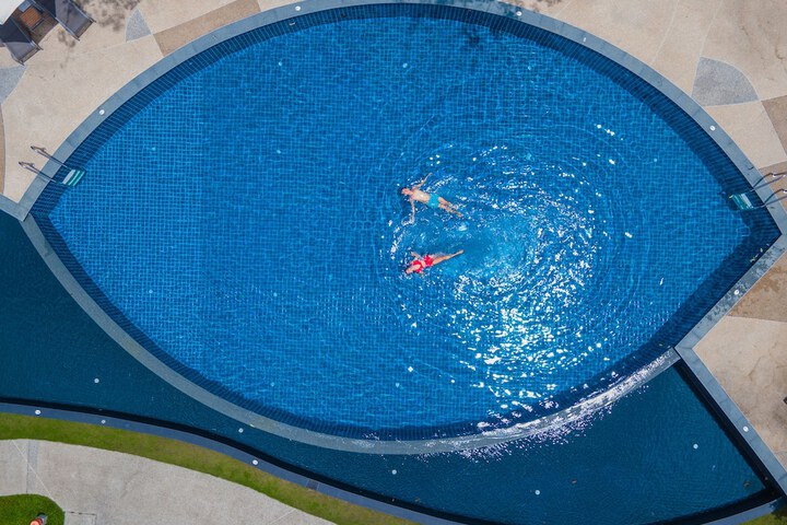 Hotel with Pool
