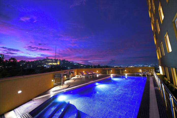 Pool 22 of 49