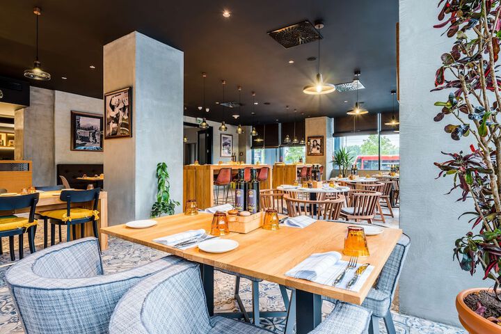 Dining Photos