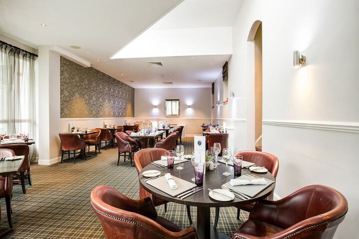Dining 106 of 139
