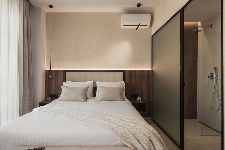 Room 82 of 120