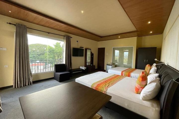 Room 10 of 15