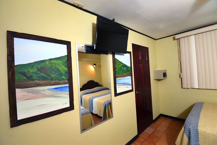 Room 14 of 91