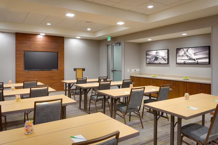 Meeting facility