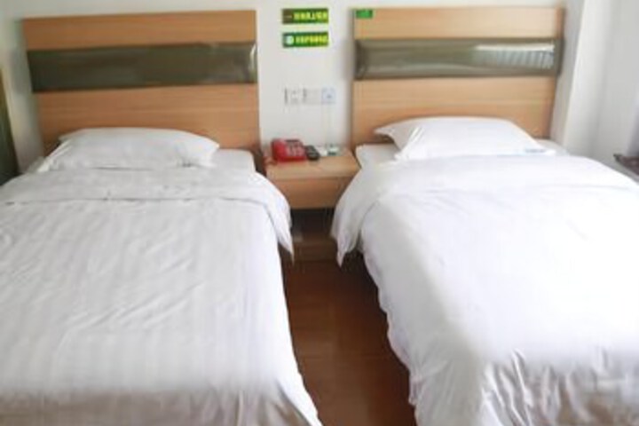 Room 20 of 24