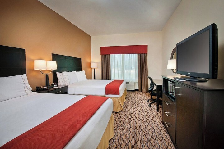 Room 11 of 23
