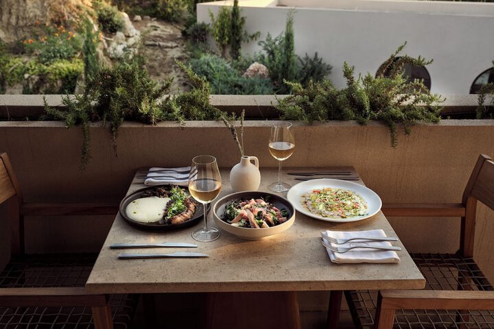 Dining 85 of 96