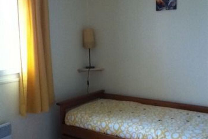 Room 6 of 14