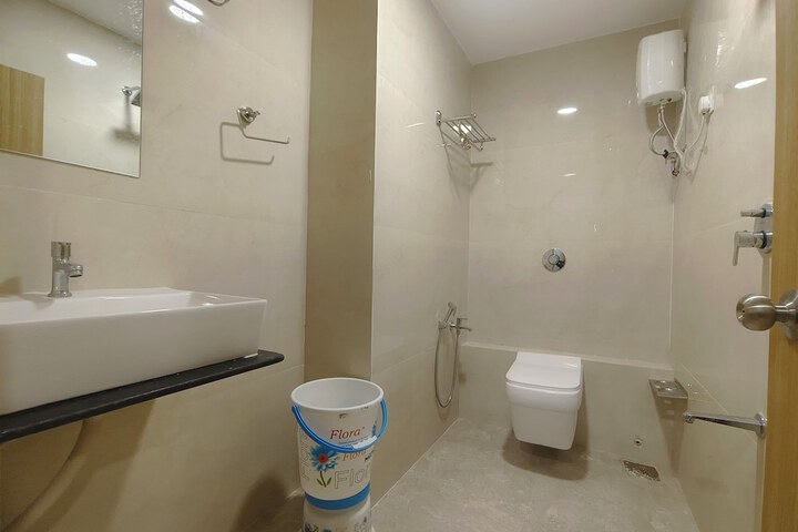Room 15 of 17