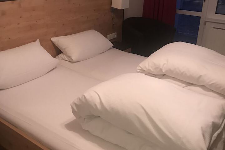 Room 7 of 81
