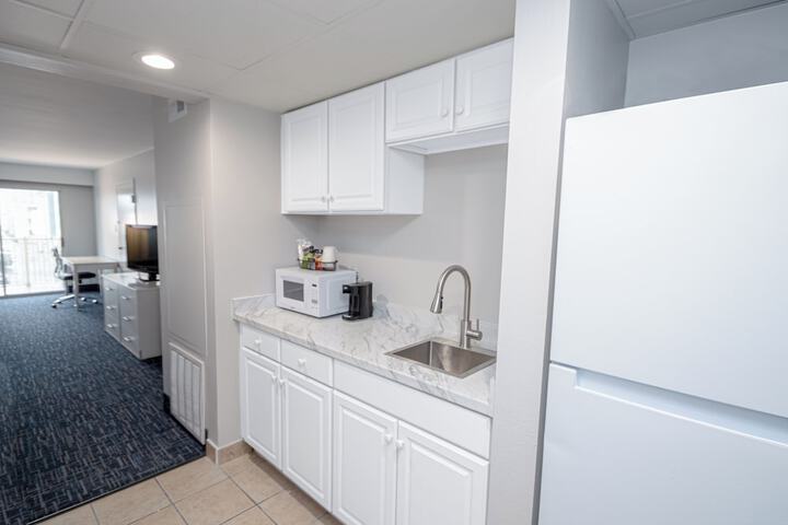 Private kitchenette