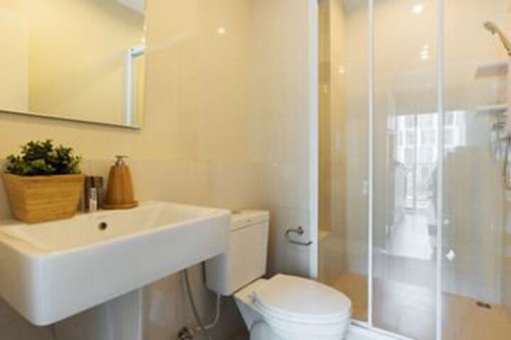 Room 2 of 31